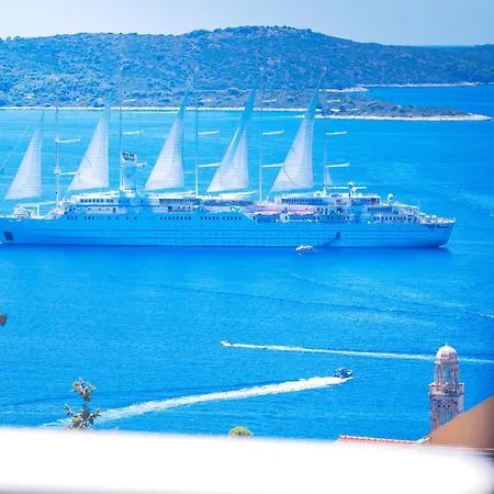 Memo - Zf Hvar Hvar Town