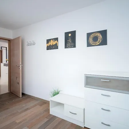 Memo - Zf Hvar Hvar Town